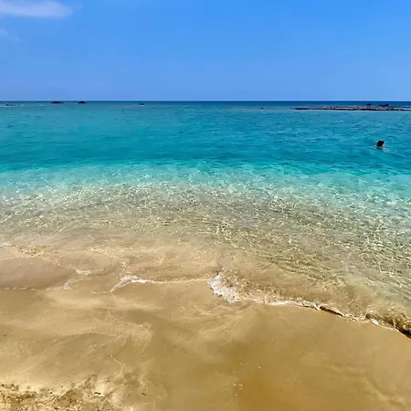 Luxurious 2-bedroom With Panoramic Sea Views In Famagusta *
