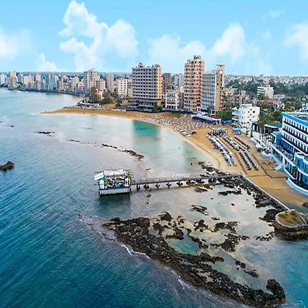 Luxurious 2-bedroom With Panoramic Sea Views In Famagusta Apartmán